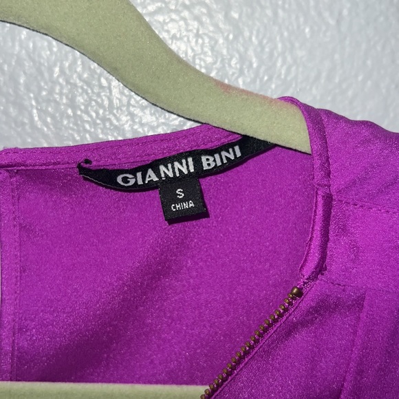 Gianni Bini Top size small - Picture 2 of 7